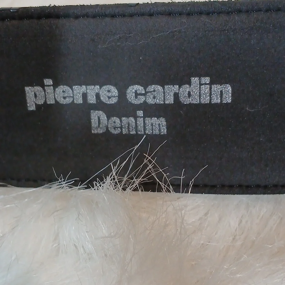 Pierre Cardin  Black Leather Belt   With Leather Covered Buckle Men Aprox: 50" - Picture 4 of 7